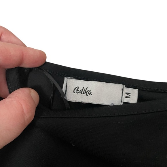 Adika Women’s Ultra Cropped Asymmetric Strap Top in Black Size M - Picture 4 of 8